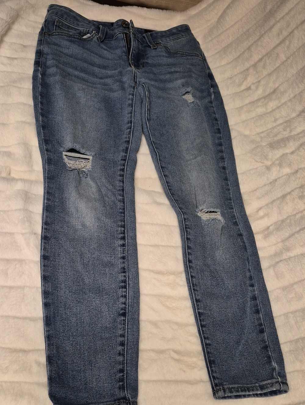 Lucky Brand Women’s Mid Wash Distressed Skinny Jeans - Blue